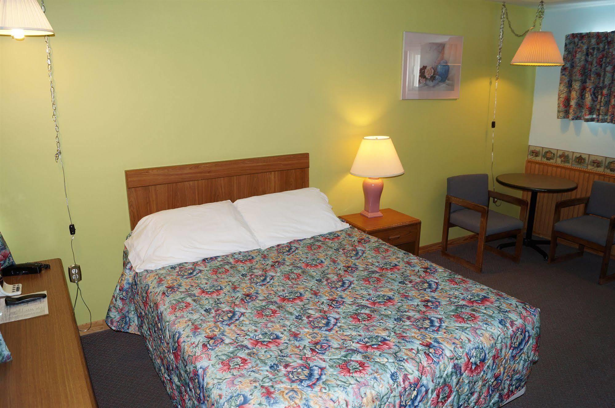 Robyn'S Motel Peterborough Exterior foto